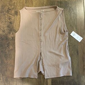 Abercrombie Wide Rib Button through top